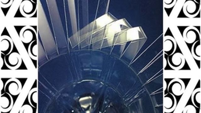 Как сделать Вазу из пластиковой бутылки. смотреть онлайн