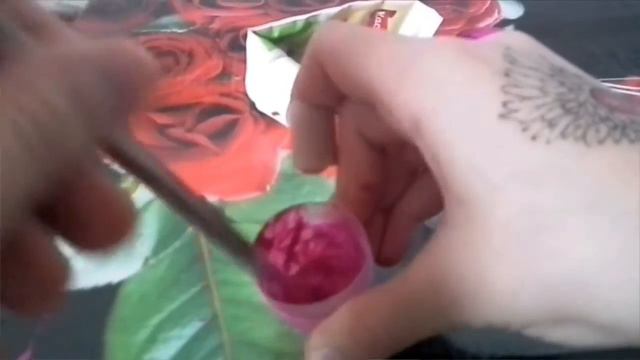 DIY: Как сделать помаду своими руками 😗 😗 😗 💄 💄 💄 смотреть онлайн