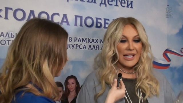 Юные журналисты, участники проекта «Герои будущего времени» рассказали о концерте «ГОЛОСА ПОБЕДЫ». смотреть онлайн