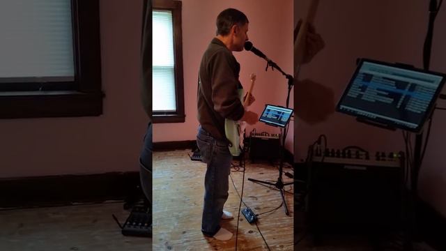 Bob Seger - Turn the Page Cover (Live Looper App, Digitech Trio) смотреть онлайн