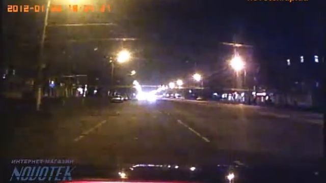 L-1000 720х480 30 кадр в сек выносная камера (ночь).mov смотреть онлайн