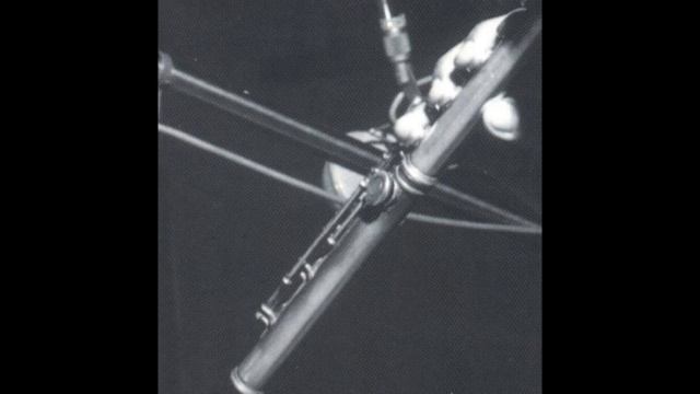 Left Alone - Eric Dolphy & Booker Little смотреть онлайн