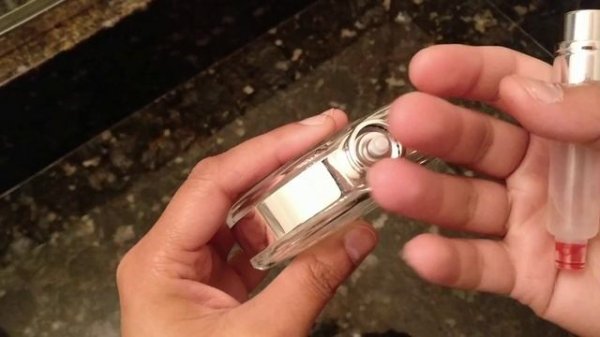 How to Use the Sephora Atomizer (AKA Travel Perfume Bottle)