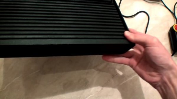 Atari 2600 - большой обзор (необычная реплика и клон)