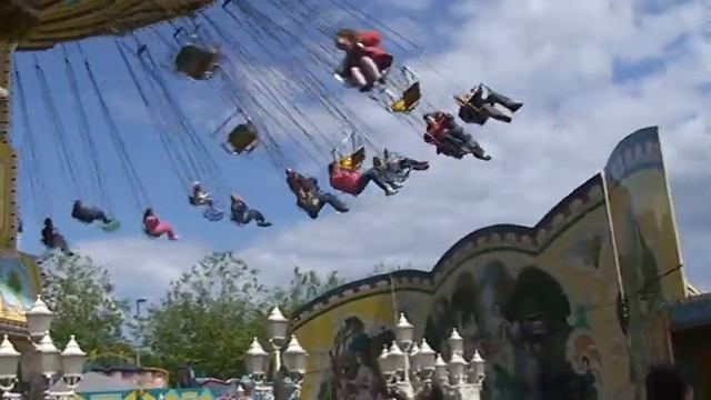 КАрусели в Германии смотреть онлайн