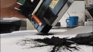 Очистка бункера  в Kyocera от отработанного тонера