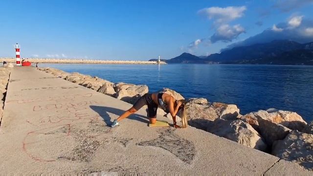 Динамическая растяжка с упором на грудной отдел смотреть онлайн