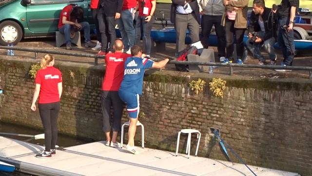 City Rowing Amsterdam Frank de Boer/Edwin van de Sar. And the winner is... смотреть онлайн