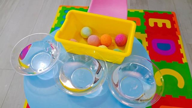 Настя, Артем и Миа разыгрывают загадочный вызов смотреть онлайн