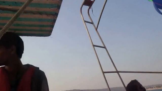 parasailing in baga beach goa, Парасейлинг в бага пляж гоа, Индия смотреть онлайн
