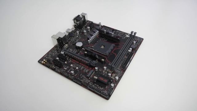 INSANE $450 GAMING PC BUILD 2018! [AMD Ryzen 2400G APU Build!] смотреть онлайн