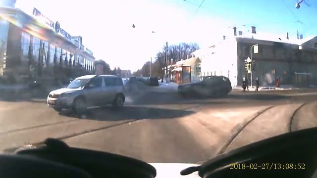 Две ТП на красный и один ТХ... Куда смотрят? смотреть онлайн