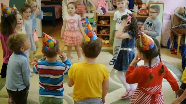 Злате 5 лет!Каравай-каравай в детском саду 16.05.17 смотреть онлайн