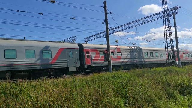Анапский поезд №294,под ЭП1-122, прибывает на станцию Апатиты!! смотреть онлайн