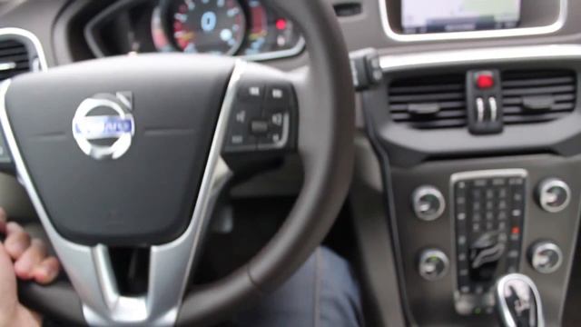 анти тест драйв Volvo V40 Cross Contry 2,5 T акпп.