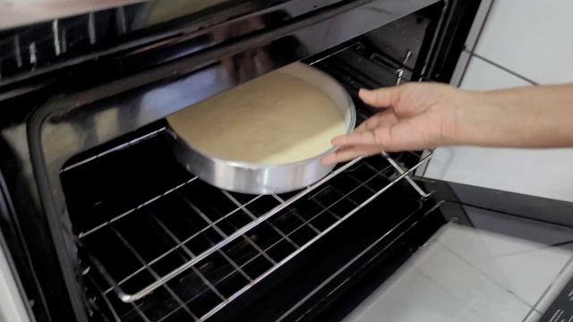 ESSE BOLO FICA IGUAL UMA NUVEM DE TÃO FOFINHO!! COBERTURA DE LIMÃO DELICIOSA!! FÁCIL E RÁPIDO!! смотреть онлайн