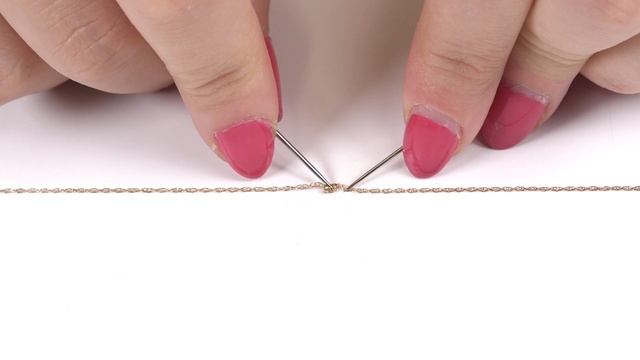 Jewlr | How to Untangle a Knot in a Chain смотреть онлайн