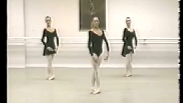 Double Assemble And Echappe. Allegro. 2-й год бучения.