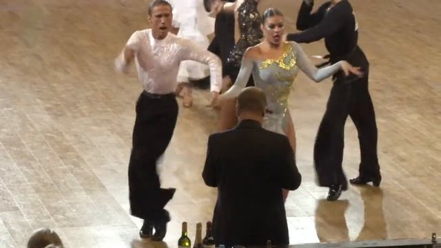 Dmitry Bunin - Alexandra Coldan, 1/8 Cha-Cha-Cha смотреть онлайн