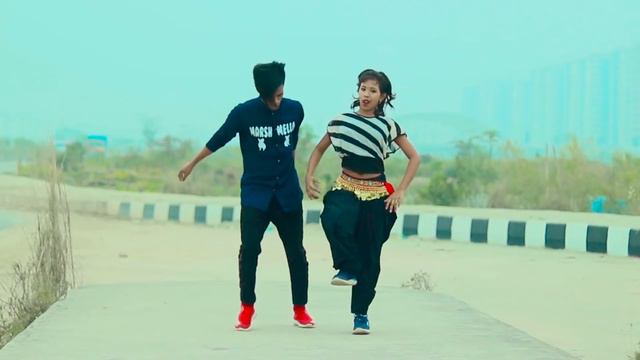 Kon Barir Meye Re Tui Dance | কোন বাড়ির মেয়েরে তুই | Dh Kobir Khan New Dance | Bangla New Dance 202 смотреть онлайн