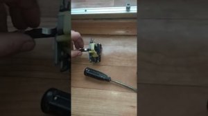 Замена втулок ограничителя двери Megane 3, Scenic 3. Подробно.