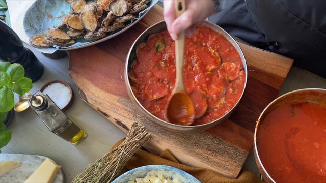 PARMIGIANA | AUBERGINE | COURGETTE | A REAL TASTE OF ITALY смотреть онлайн