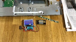 Монитор не включается, мигает индикатор включения