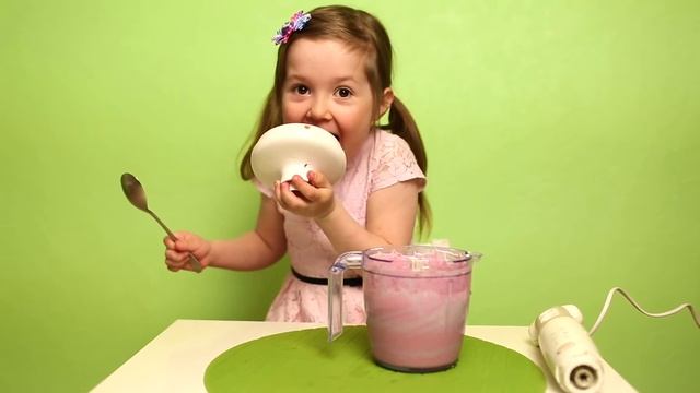 Вкуснейшее малиновое мороженое своими руками!!! смотреть онлайн