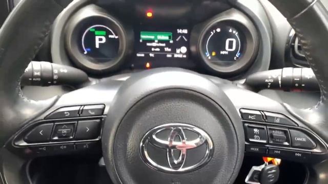 YT70XCG TOYOTA YARIS DESIGN FHEV WHITE 2020, TOYOTA BURROWS ROTHERHAM смотреть онлайн