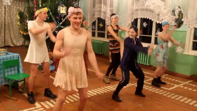 Танцуй пока молодая (9 класс) смотреть онлайн