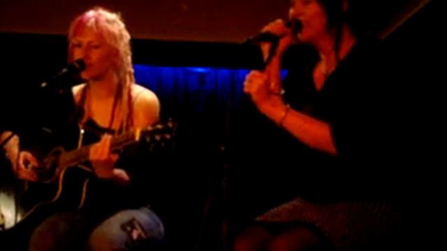 Verspielt in Göttingen ohne zwei Gitarren смотреть онлайн