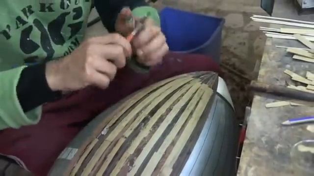 Faruk Türünz: un luthier de oud atypique à Istanbul смотреть онлайн