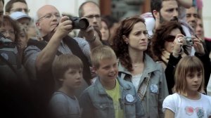 100 человек исполнили на улице «Оду к радости»