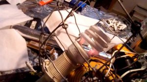 Что будет, если опустить два электрических провода в воду, и пустить ток