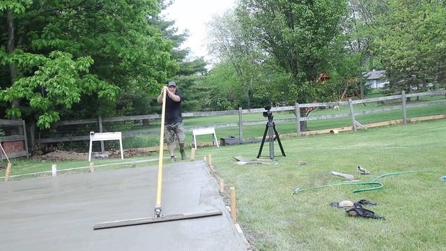 How Much Money Did I SAVE Pouring A CONCRETE Slab Myself??? Time, Quality, & PRICE Comparison смотреть онлайн