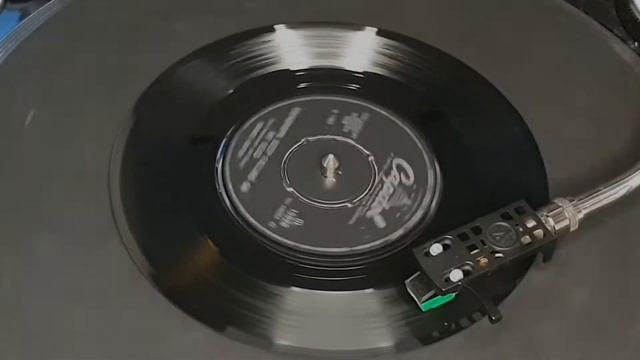 Bobbie Gentry - Raindrops Keep Falling On My Head смотреть онлайн