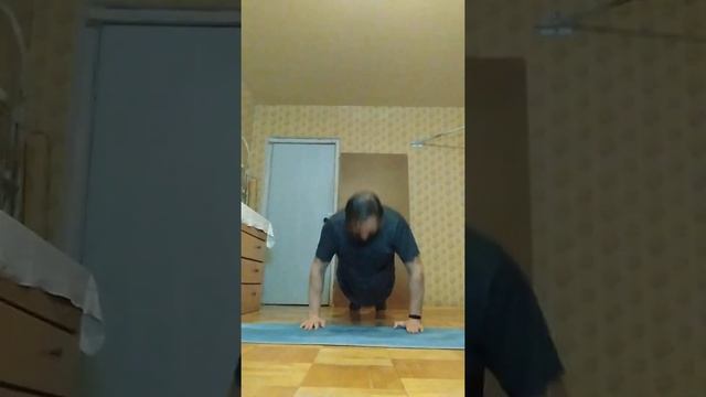 102 бурпи. Иду к двум сотням. смотреть онлайн