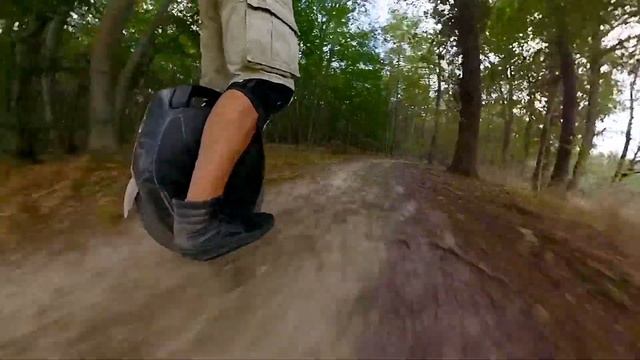 Kingsong KS16X Electric Unicycle - Trail Hunting Part 1 ( Crash ) смотреть онлайн