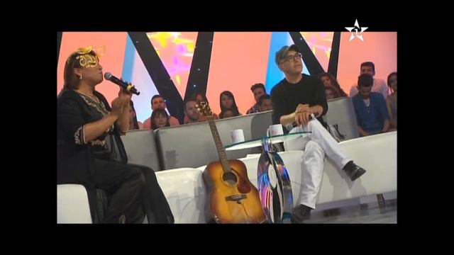 Hamid Bouchnak et Bouchra Ahrich (Talk Show) - Part 6 تغريدة смотреть онлайн