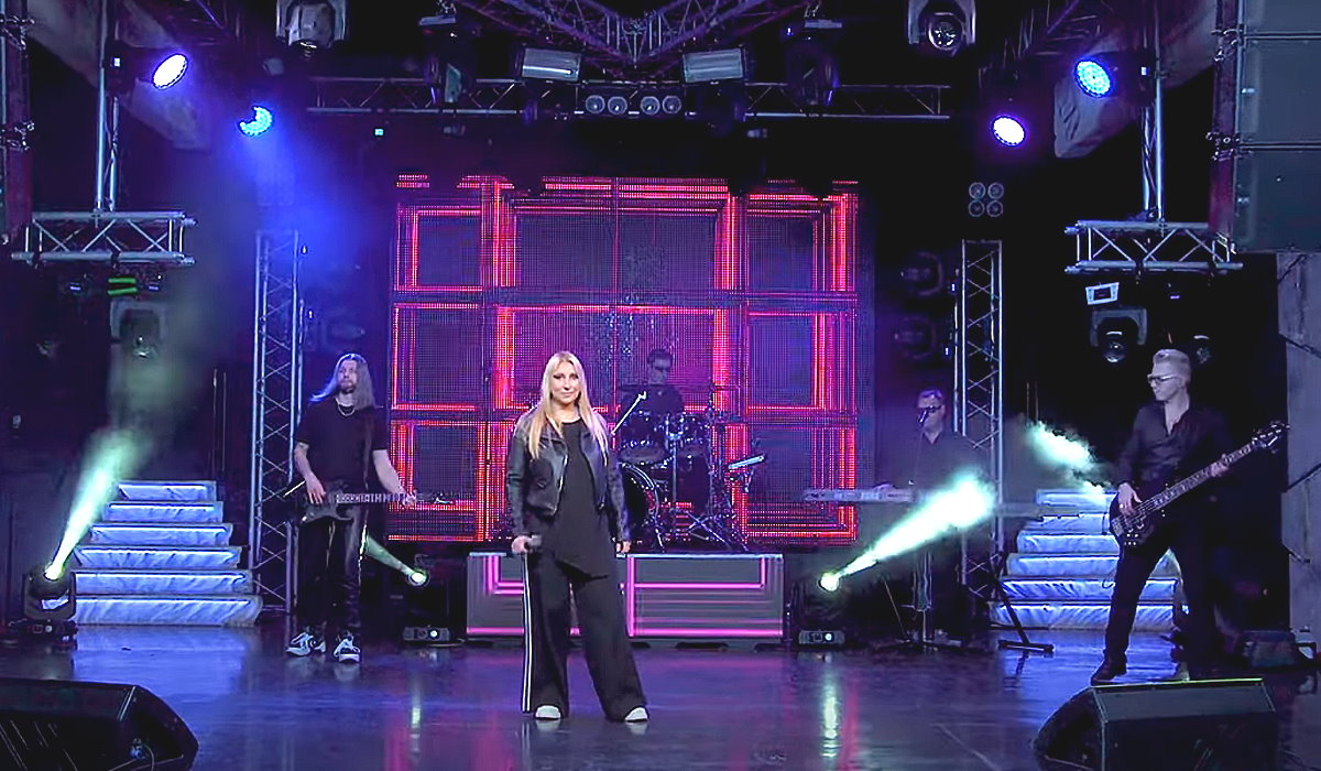 Всё это было в первый раз! Очень красивая песня! смотреть онлайн