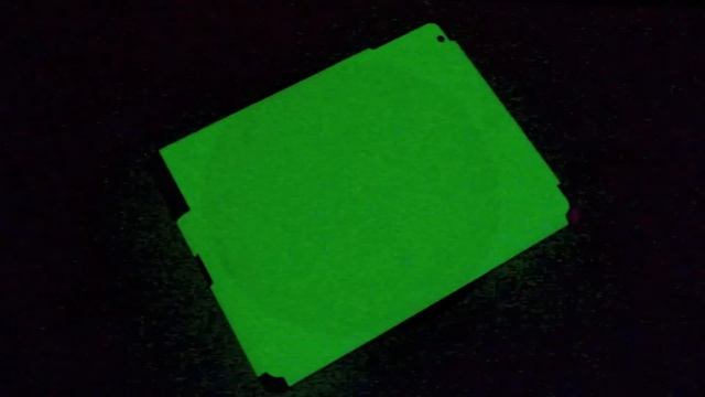 Glowing iPad 2 from SlickWraps смотреть онлайн