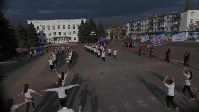 Молодежный флешмоб Молодежь будущее!г Первомайск НЕ НАДО НАС НИ ОТКОГО ОСВОБОЖДАТЬ!!! смотреть онлайн
