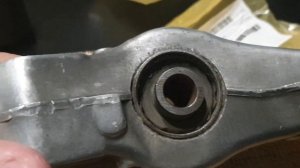 центральный сайлентблок нижнего переднего рычага sonata nf рестайл и дорестайл.