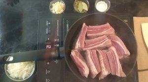 Свиные ребрышки/Ребрышки на сковороде