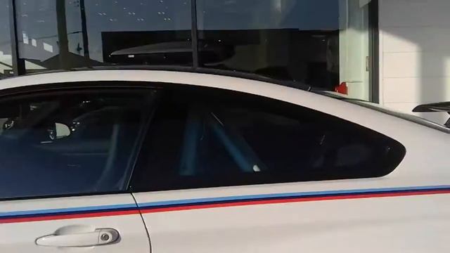 BMW I8 & BMW M4 GTS смотреть онлайн
