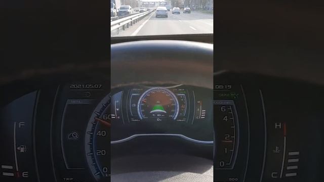 Единственный и пока первый Джили Атлас в России с Адаптивным круиз-контролем. смотреть онлайн