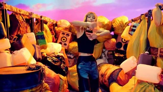 BLACKPINK - BOOMBAYAH (JP Ver.) M/V (Full Ver.) смотреть онлайн