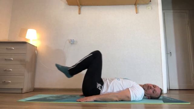 Если у вас большой живот. Три упражнения на пресс смотреть онлайн