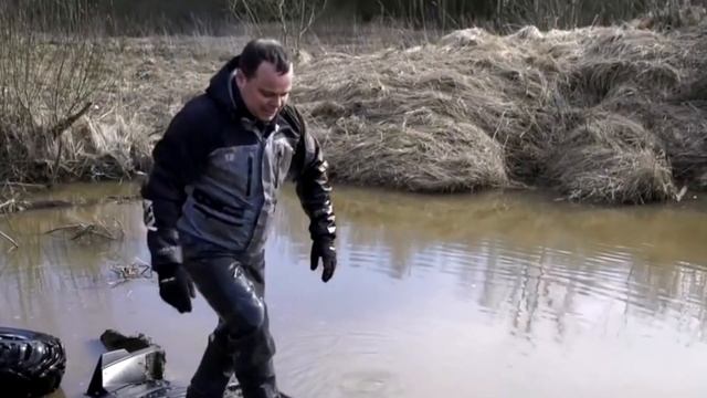 Утопил свой багги Polaris. УАЗ Трэкол и ГАЗ Тигр спешат на помощь смотреть онлайн