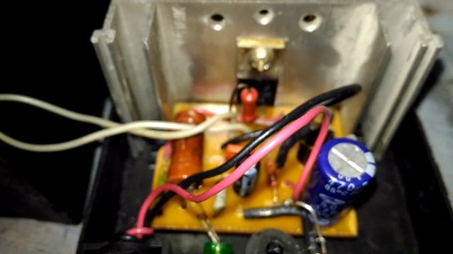 Зарядное для аккумулятора 12 в от бесперебойника. смотреть онлайн